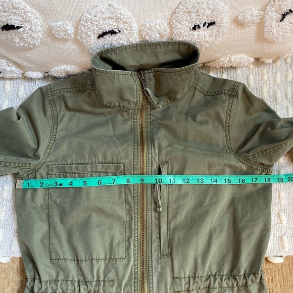 Madewell Utility Jacket in Olive Green - Picture 9 of 10